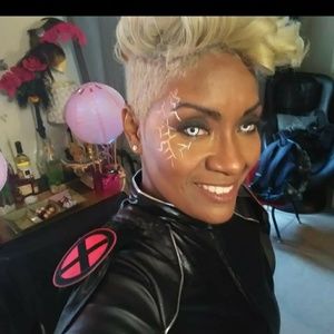 Meet your Posher, Ada